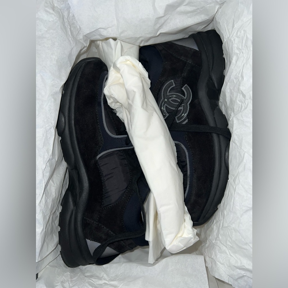Black Chanel sneakers 38.5 US 8